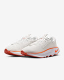 Nike Motiva White White Summit White Turf Orange Women's 3