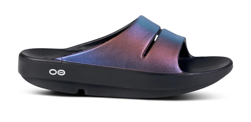 OOFOS OOahh Luxe Slide Sandal Midnight Spectre Womens 2