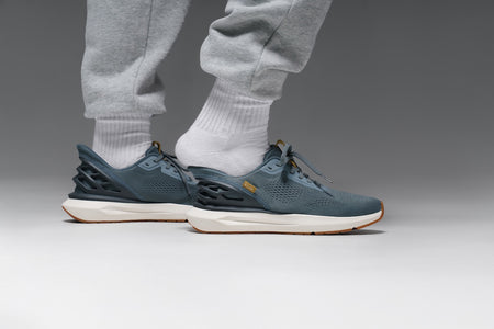 Kizik Athens 2 Sneaker Men's  9